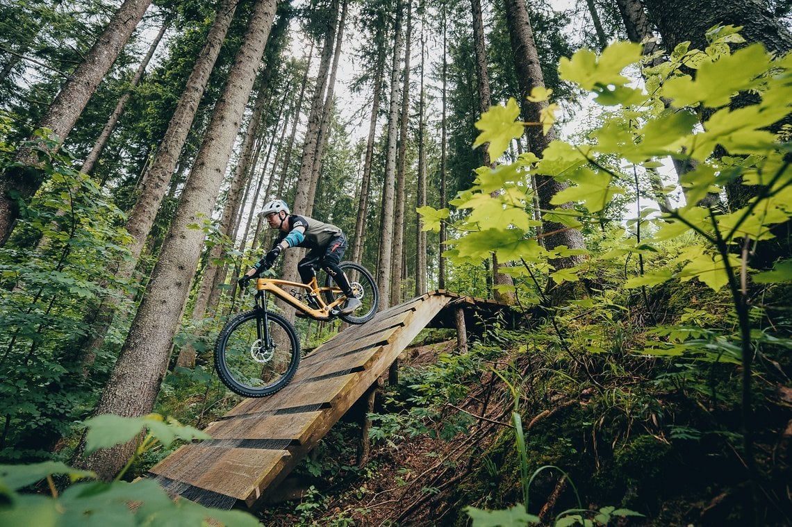 … auf einem E-MTB unterwegs zu sein.