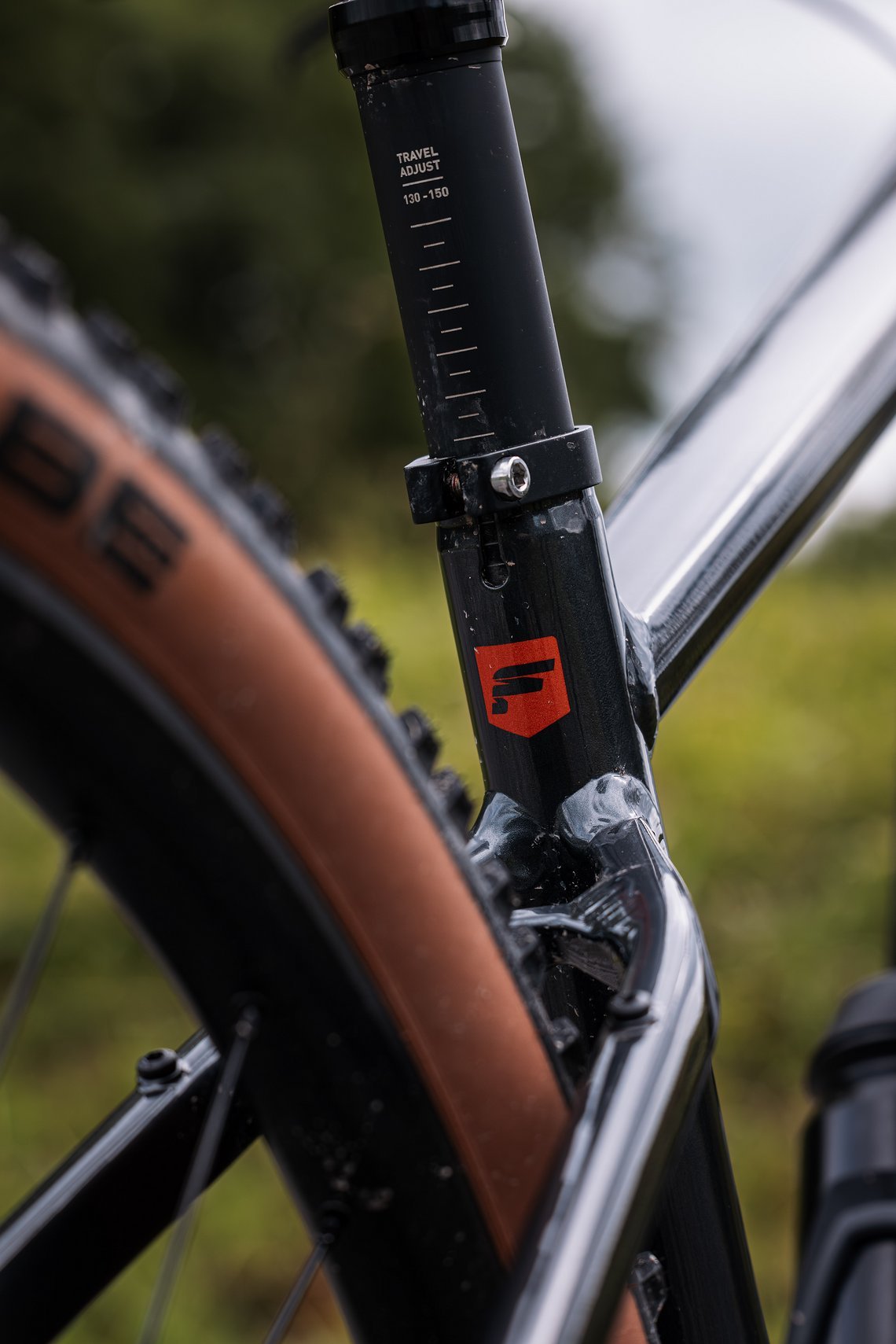 Alle Modelle setzen auf eine versenkbare Sattelstütze.