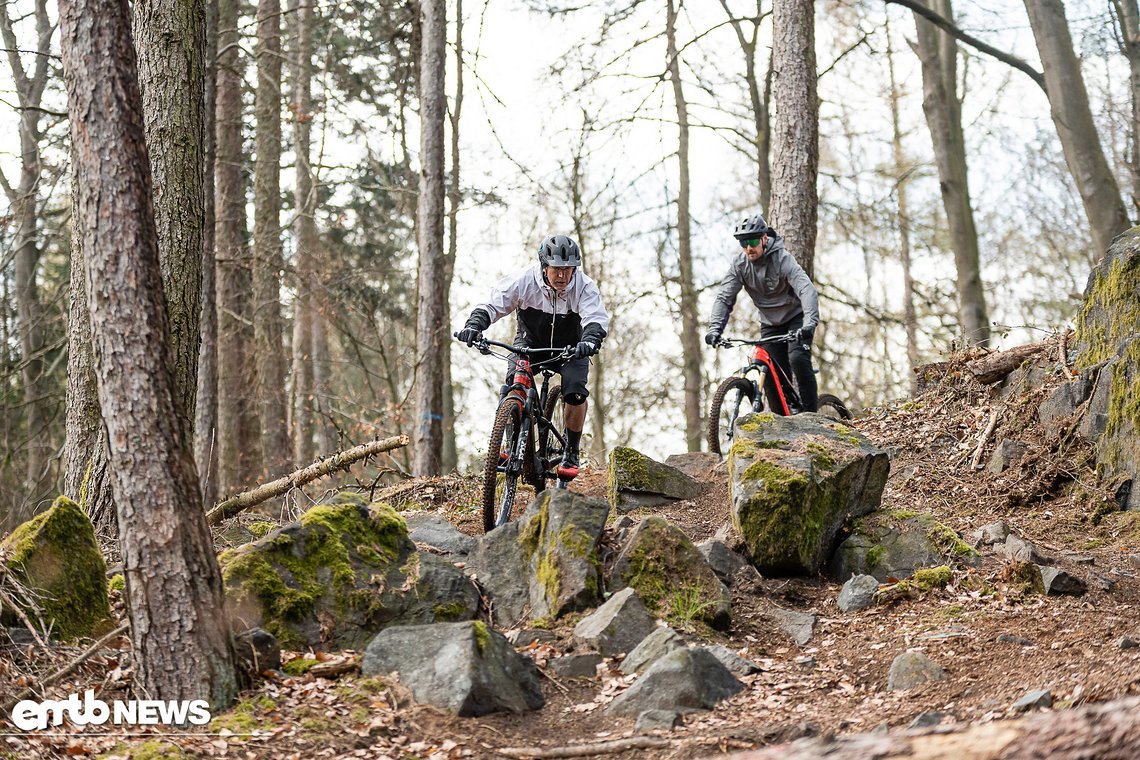 Auch wenn der Trail anspruchsvoller wird, das R.X375 bleibt problemlos beherrschbar und vermittelt dem Biker volle Kontrolle