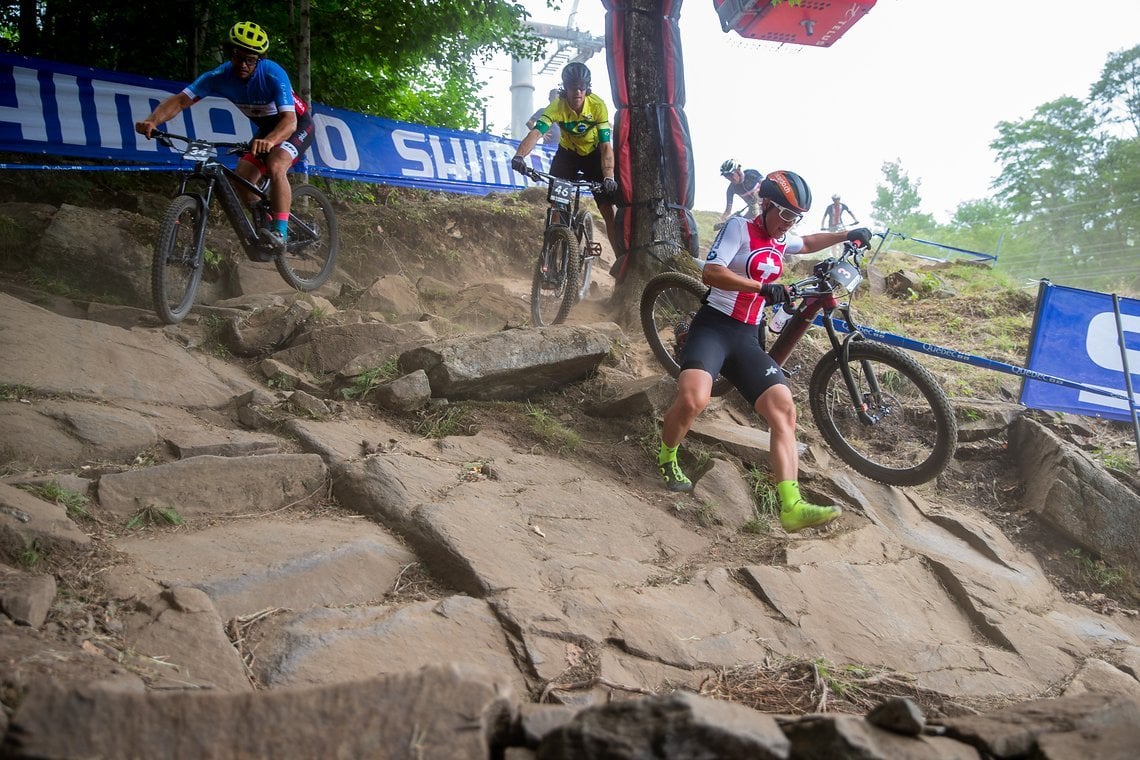 Fehler bei der Einfahrt resultiert im Hike-a-Bike