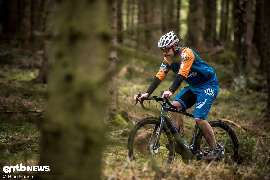 ... schnelle Touren auf Asphalt und im Gelände erlaubt