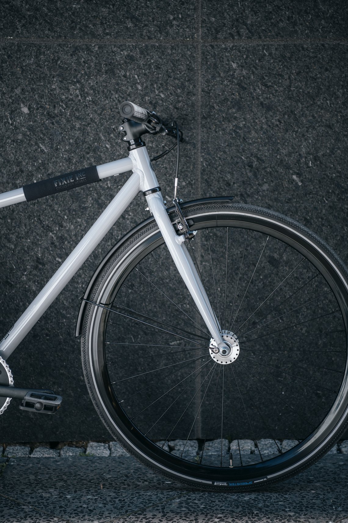 Fixie Inc. Backspin – nur echt mit einer Starrgabel.