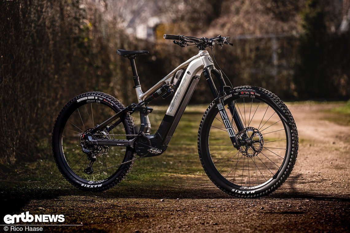 Centurion No Pogo R3000