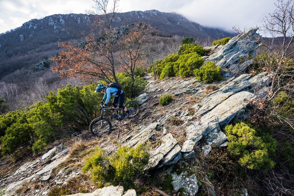 Die Trails über Pietra Ligure sind bekannt für feine Felsen, Flow und Fahrspaß.