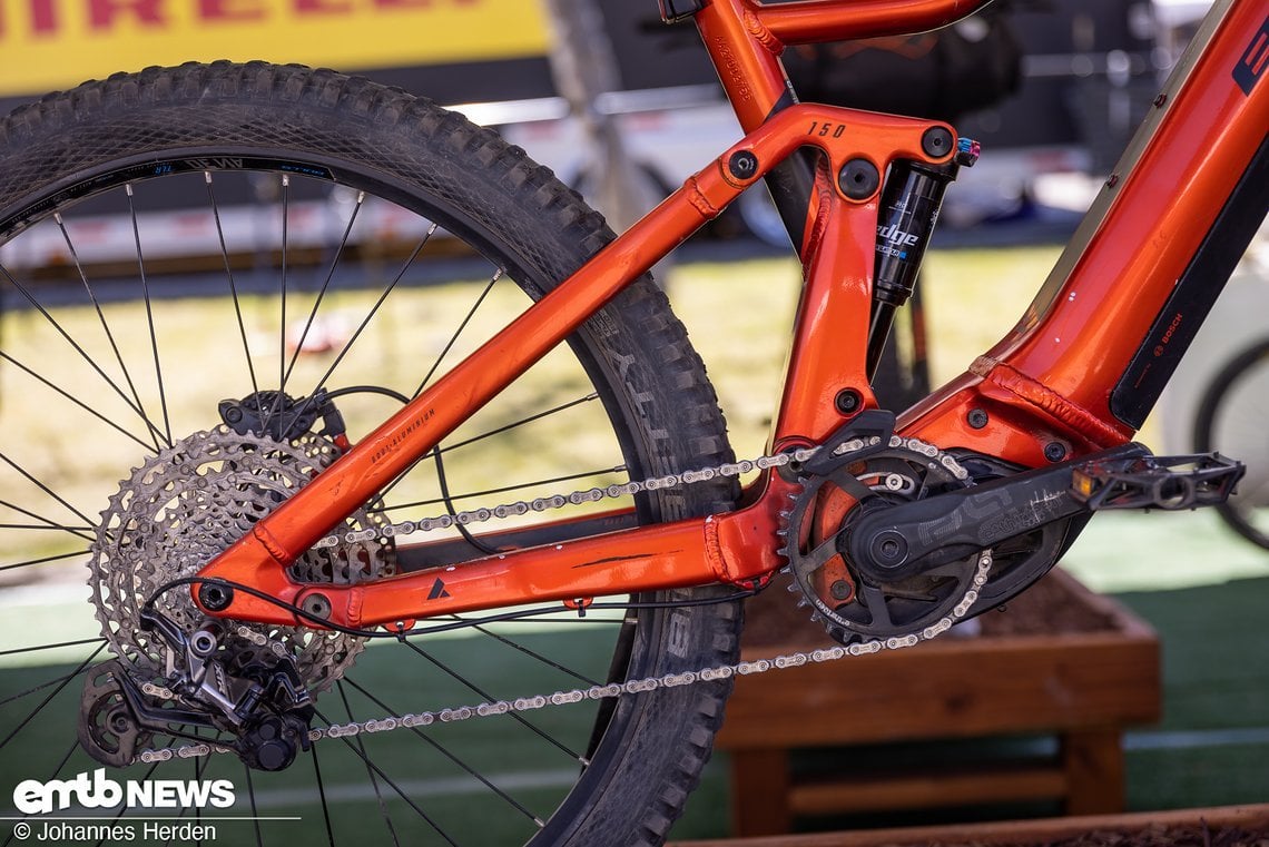 Das Copperhead verfügt über einen Suntour Tri Air 3CR Dämpfer am Heck