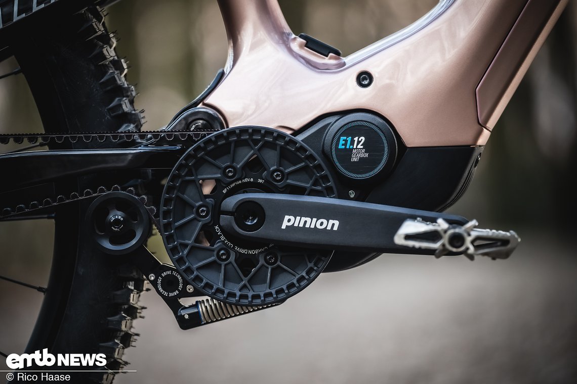 ... Haibike hier auf einen Pinion-Motor mit integriertem Getriebe.