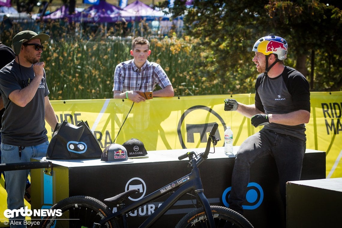 Danny MacAskill beim Pausieren zwischen seinen Shows