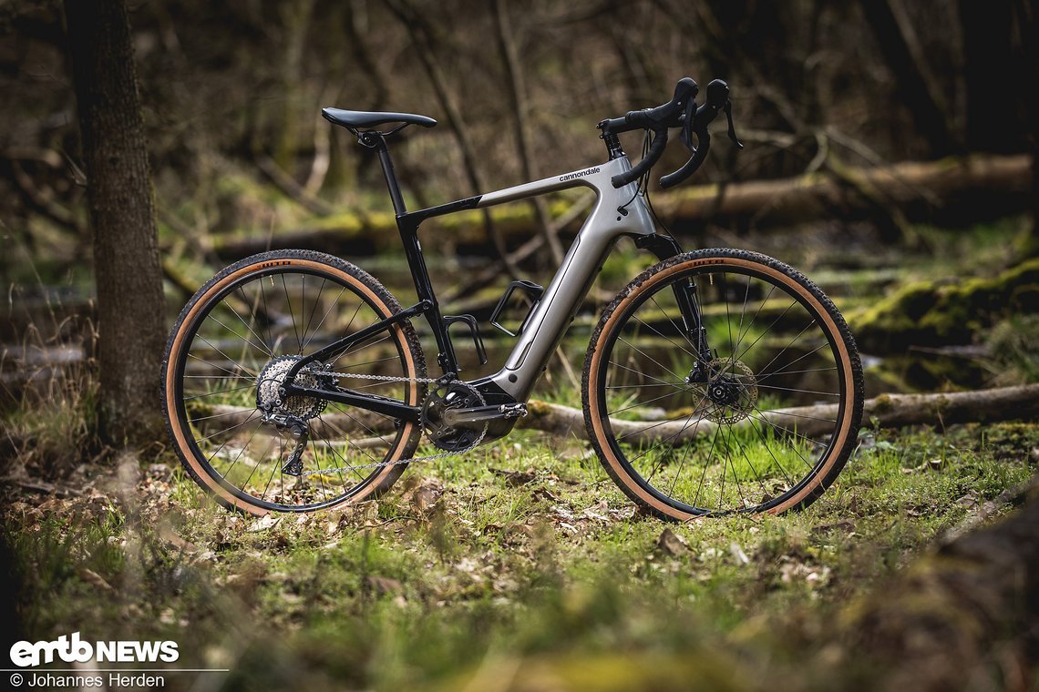 Cannondale Topstone Neo Carbon Lefty 3 – sowas gibt es selten: ein vollgefedertes E-Gravel-Bike