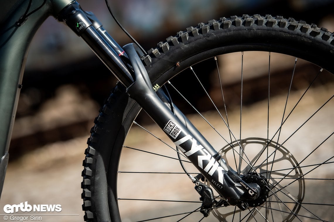 Bei unserem Testbike werkelte eine RockShox Lyrik Select-Federgabel mit 150 mm Hub an der Front