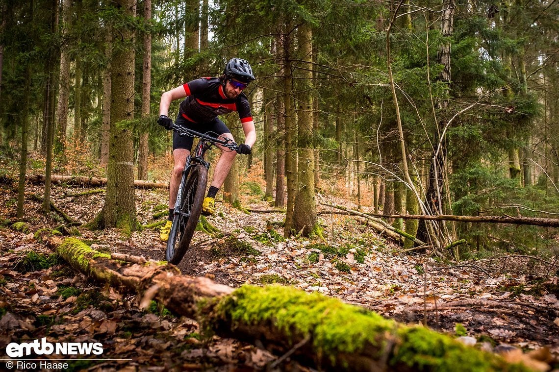 Wenn der Trail „aufgeräumt“ ist, dann hat man mit dem Focus Raven² extrem viel Spaß und genießt die schnellen Trailfahrten.