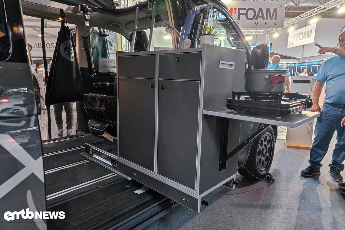 Schicke Einbauküchen-Lösungen bei Bus-Boxx