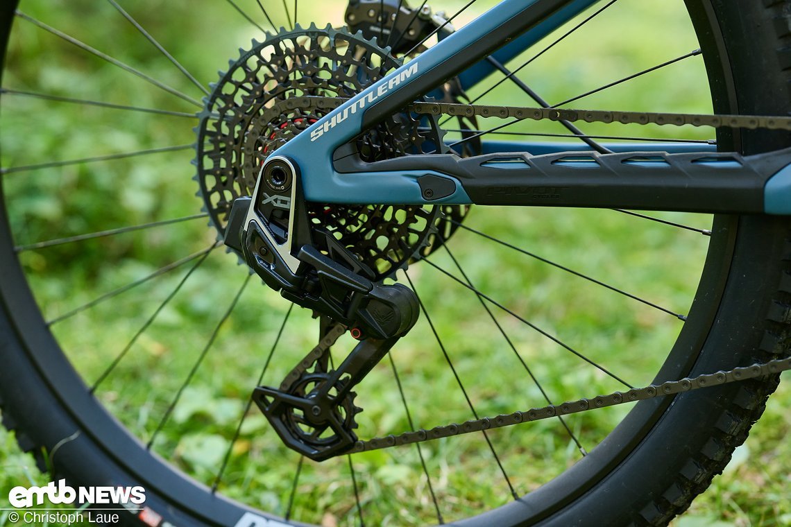 Geschaltet wird am Shuttle AM Pro mit einer SRAM X0 Eagle Transmission Schaltung