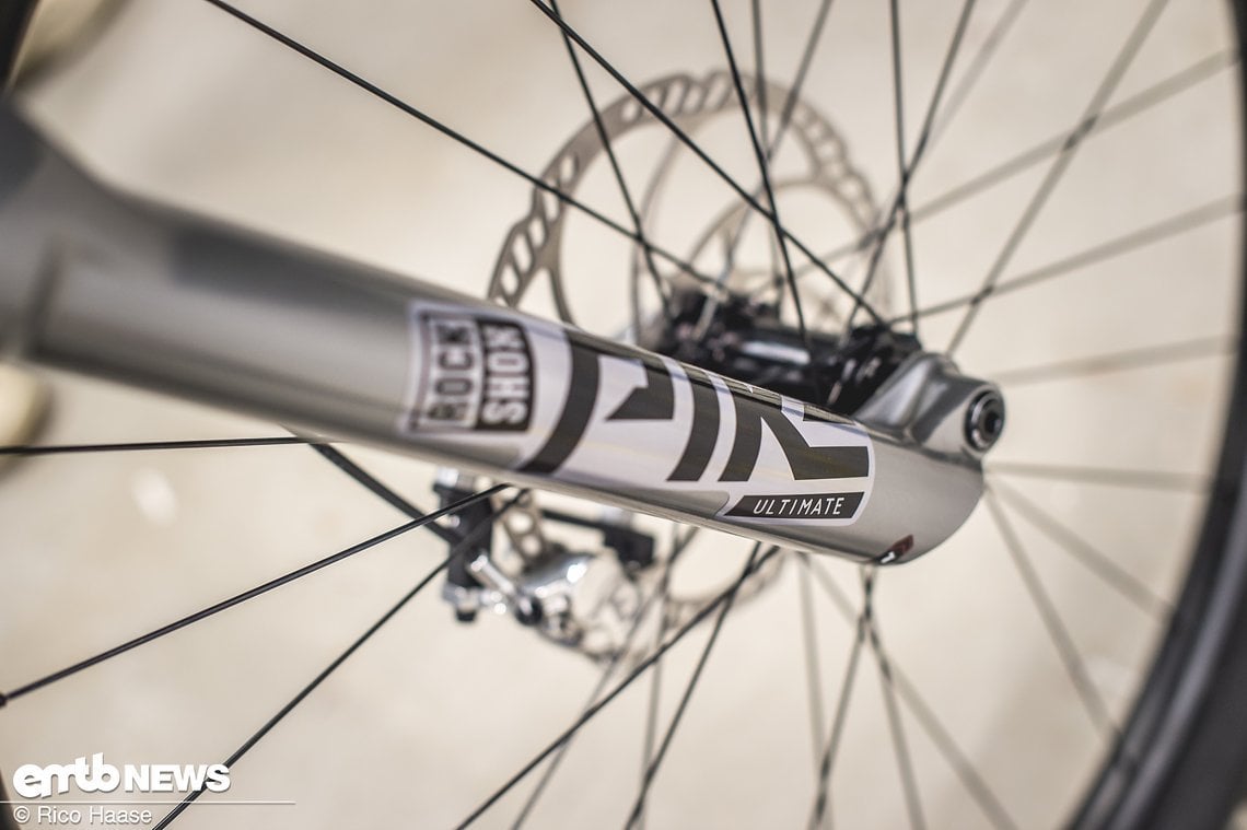 RockShox Pike Ultimate – am SLT kommen nur beste Produkte zum Einsatz.