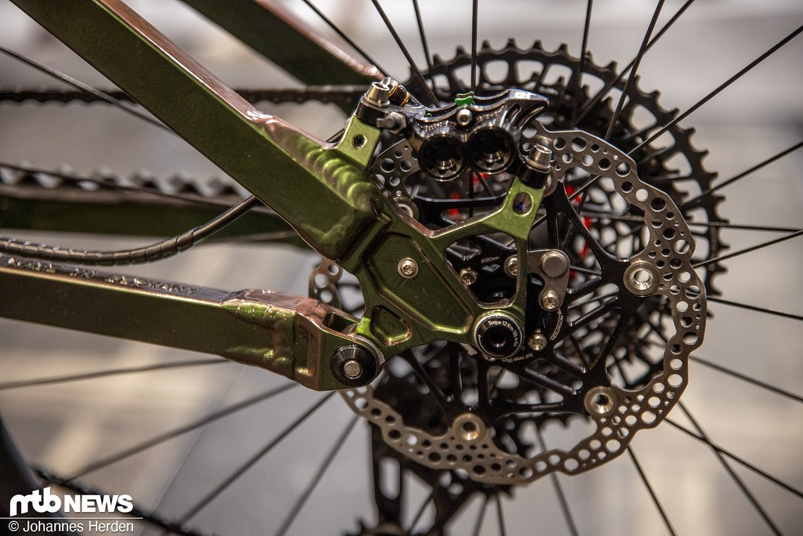 Am Heck kommt ein klassischer Horst Link zum Einsatz.