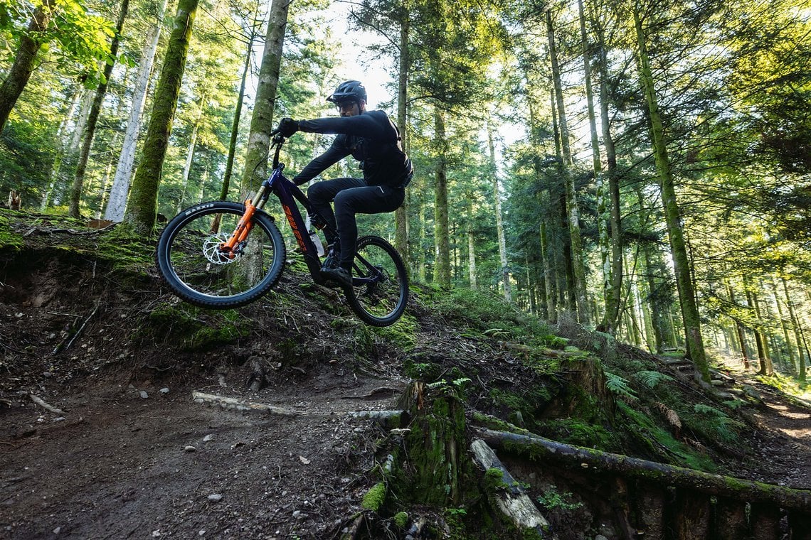 Die Moustache Game-Plattform bietet entweder Trail-Bike-Feeling oder Gravity-Vollgas-Modus