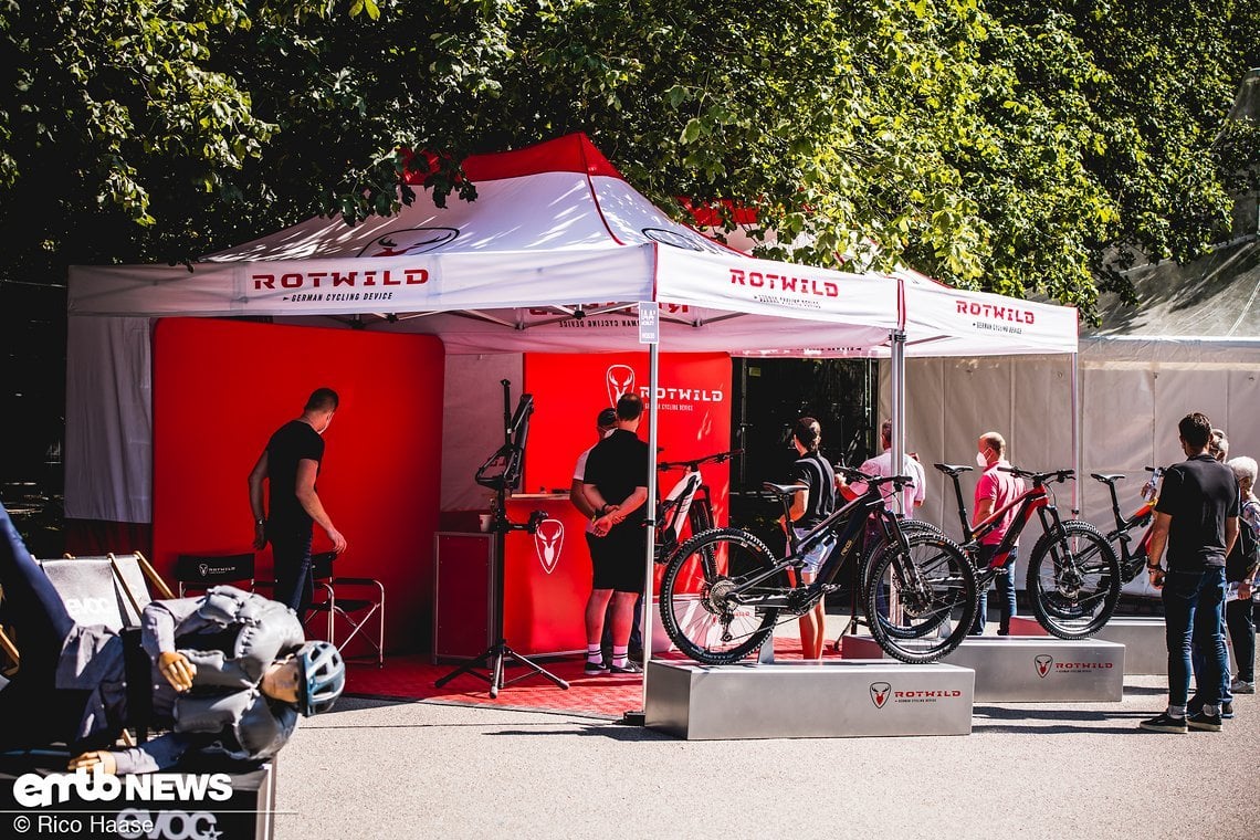 Auch Rotwild stellt auf der IAA Mobility 2021 seine E-Bikes aus.