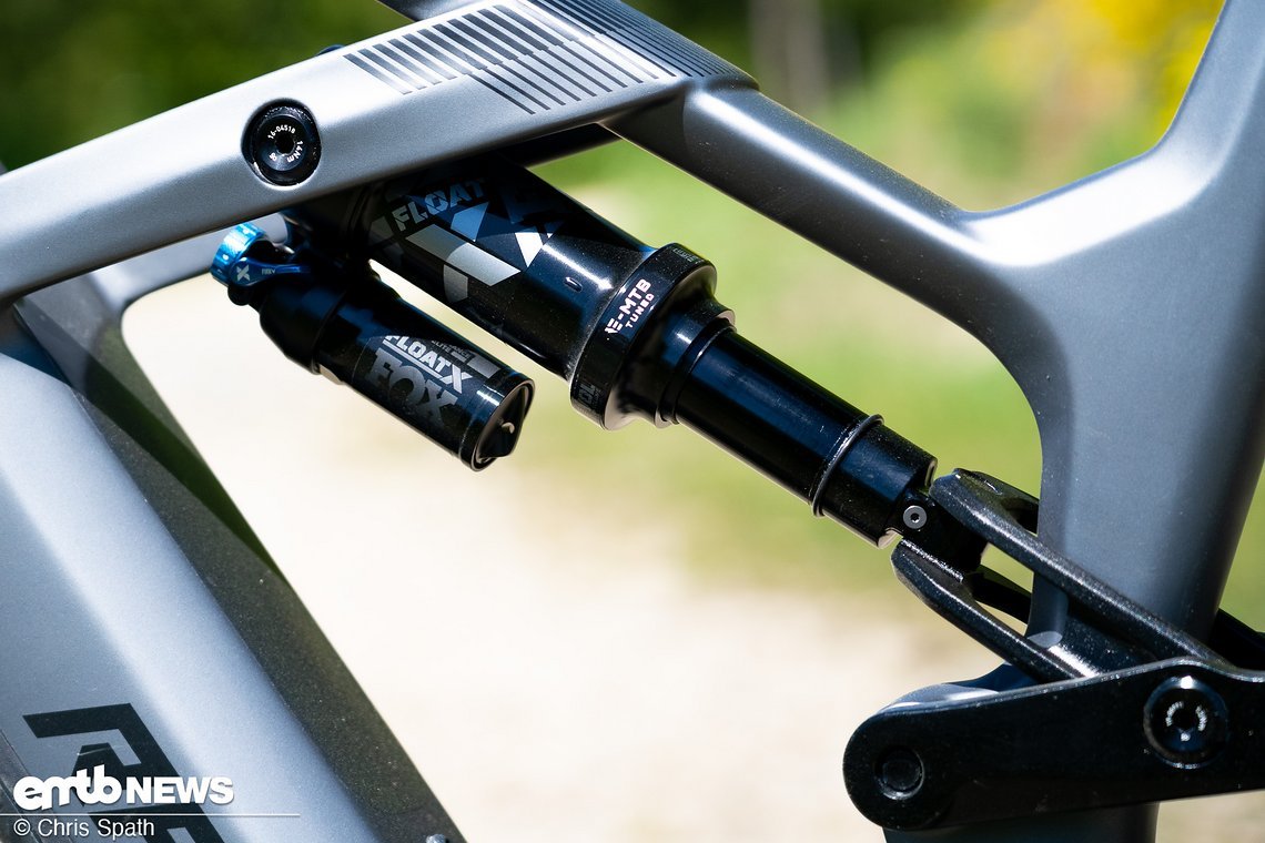 Im Hinterbau steckt der Float X Performance Elite mit Druckstufenverstellung