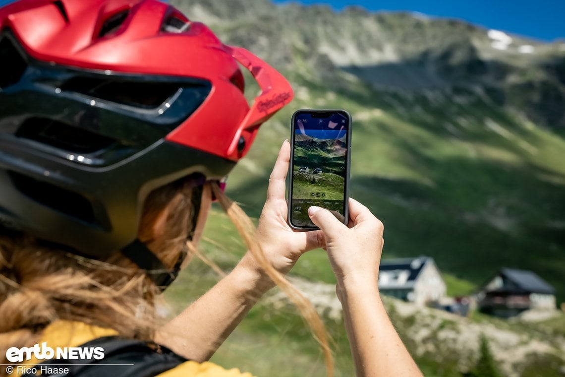 Am „Parkplatz“ für unsere E-Bikes angekommen, heißt es erst einmal: Handys raus, Fotos machen.