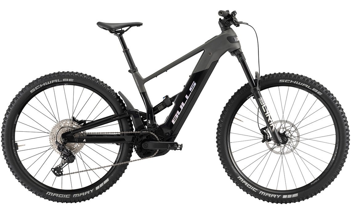 Die einzige Ausstattungsvariante setzt auf ein RockShox Fahrwerk sowie Shimano- und TRP-Komponenten.