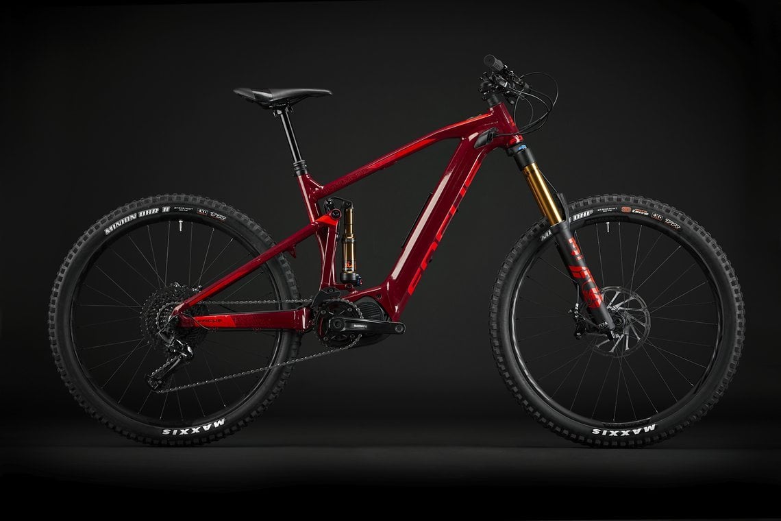 Das neue Focus SAM² mit 170 mm Federweg und Shimano Steps E8000-Motor.