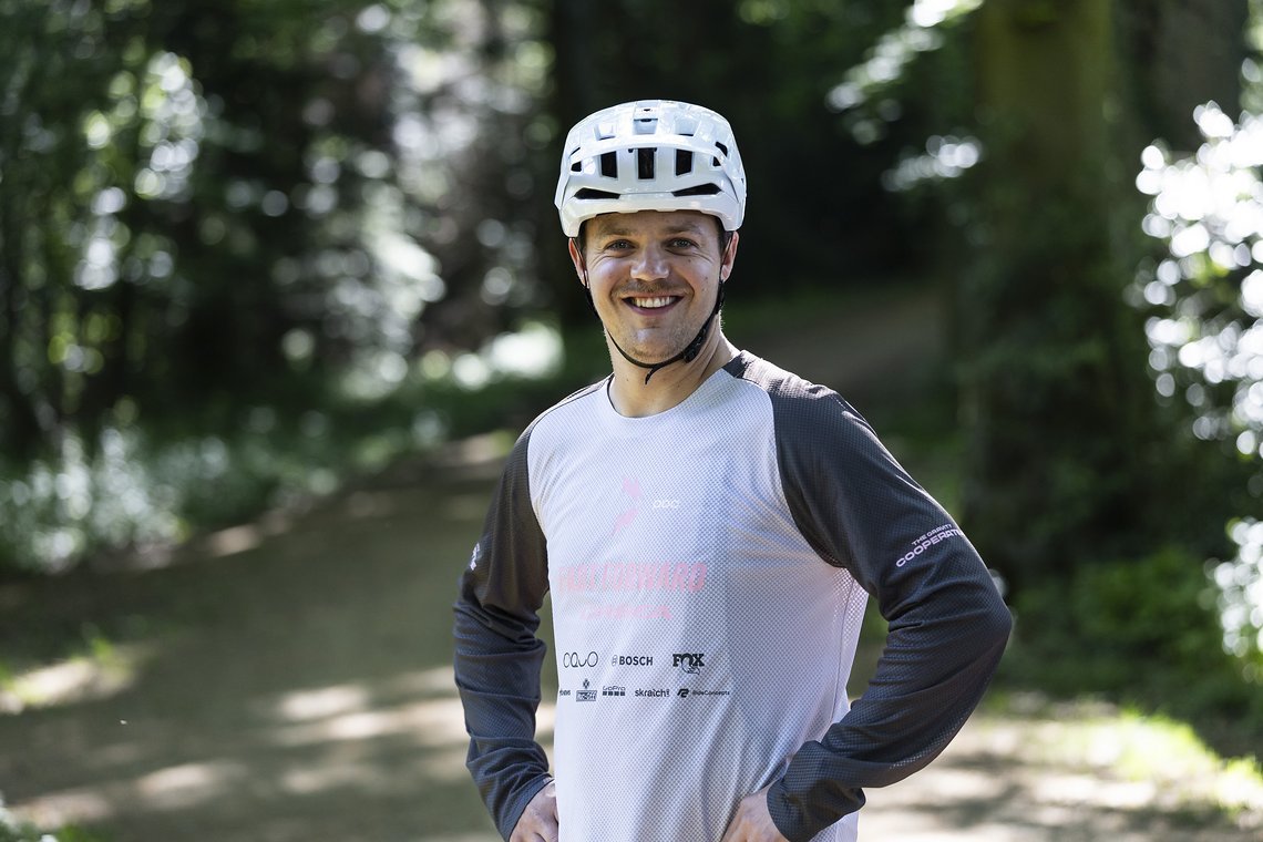 ... Tom Pölderl sein, der 2022 und 2023 die Gesamtwertung der Enduro One gewinnen konnte.