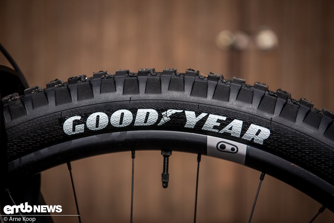 Goodyear Wrangler-1865