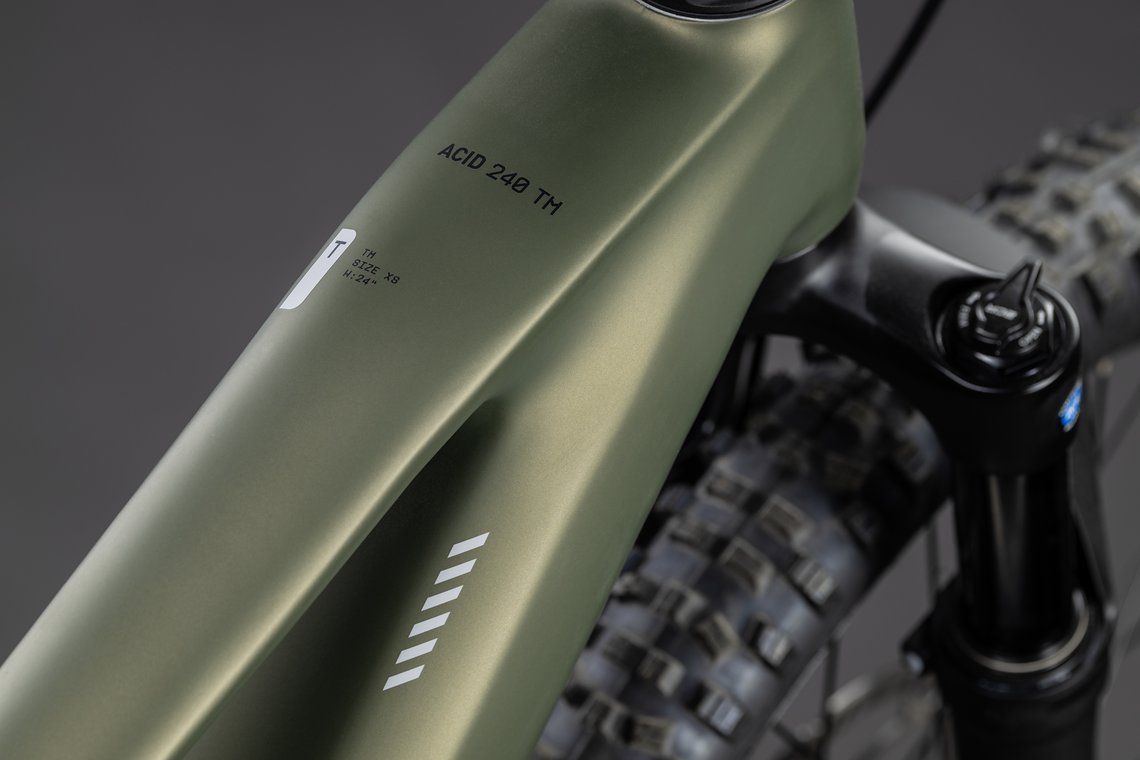 CUBE Acid 240 Hybrid Rookie SLX 400X D 00