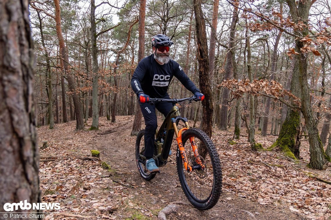 Im Uphill beeindruckt die kraftvolle Unterstützung des kleinen Bosch SX.