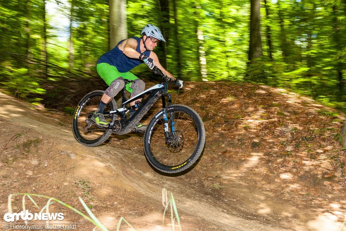 Mit dem Maxxis Sommerreifen-Setup auf trockenen und schnellen Trails unterwegs