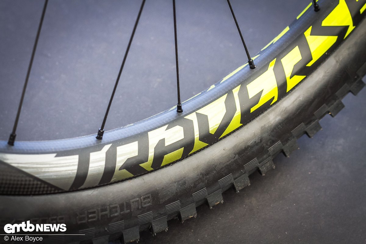 The Roval Traverse, bead-less carbon wheel set. The Roval Traverse, bead-less carbon wheel set.
