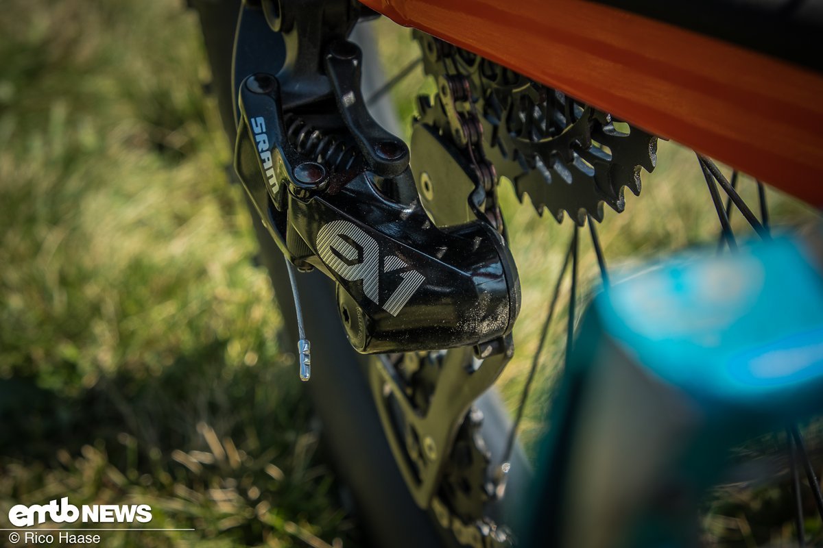 Wir sind bekennende Fans der E-Bike-spezifischen SRAM EX1-Schaltung mit 8-Gängen Wir sind bekennende Fans der E-Bike-spezifischen SRAM EX1-Schaltung mit 8-Gängen