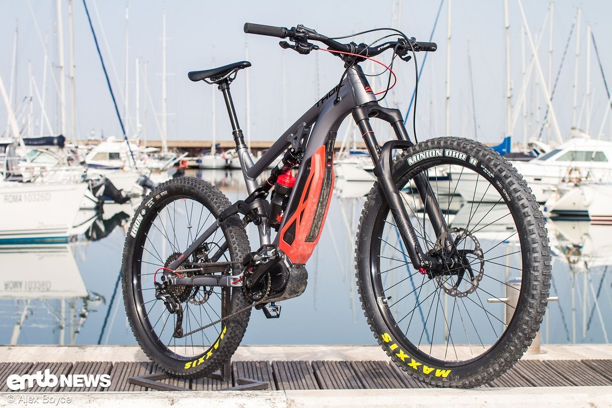 Ein E-Bike von Mountainbikern, für Mountainbiker und eines der spaßigsten Räder die wir je gefahren sind Ein E-Bike von Mountainbikern, für Mountainbiker und eines der spaßigsten Räder die wir je gefahren sind