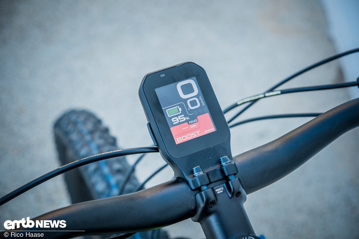 The newly developed, easy to read display provides all the information you need for your ride The newly developed, easy to read display provides all the information you need for your ride