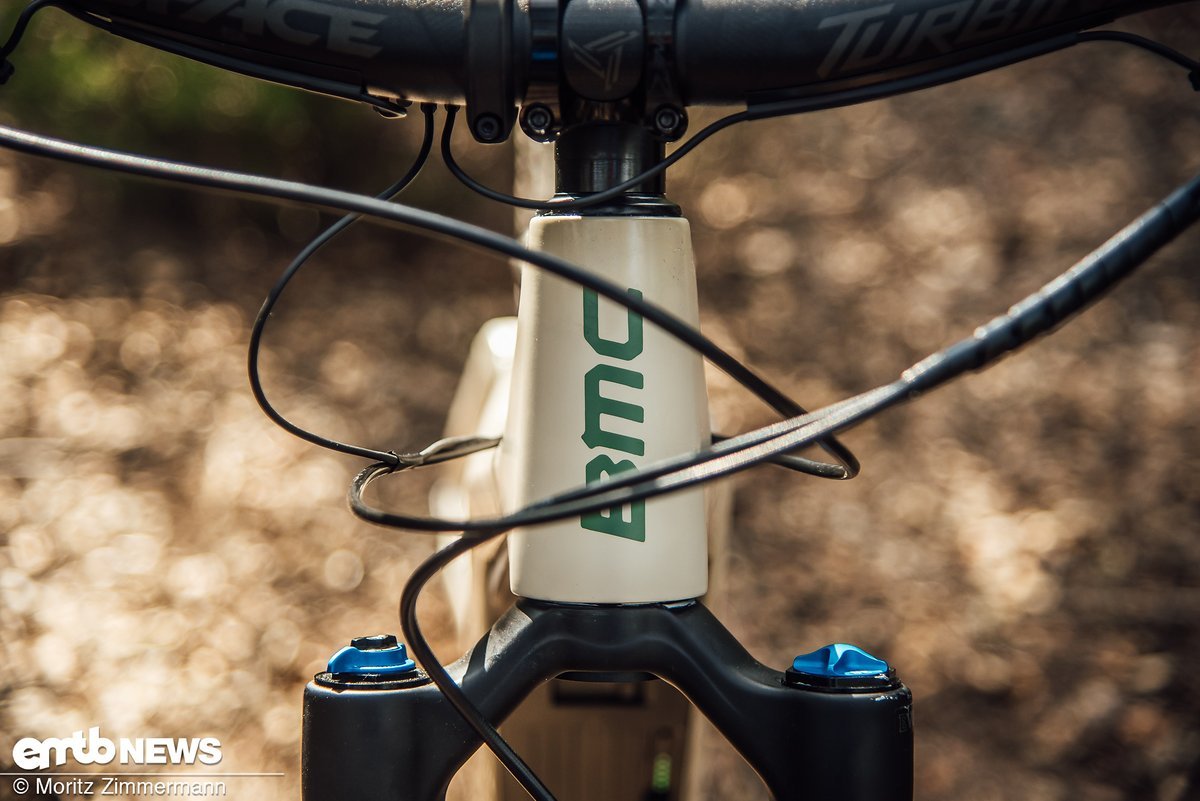 Der Carbonrahmen des BMC Trailfox AMP ONE ist gut verarbeitet und spricht eine moderne Formensprache Der Carbonrahmen des BMC Trailfox AMP ONE ist gut verarbeitet und spricht eine moderne Formensprache
