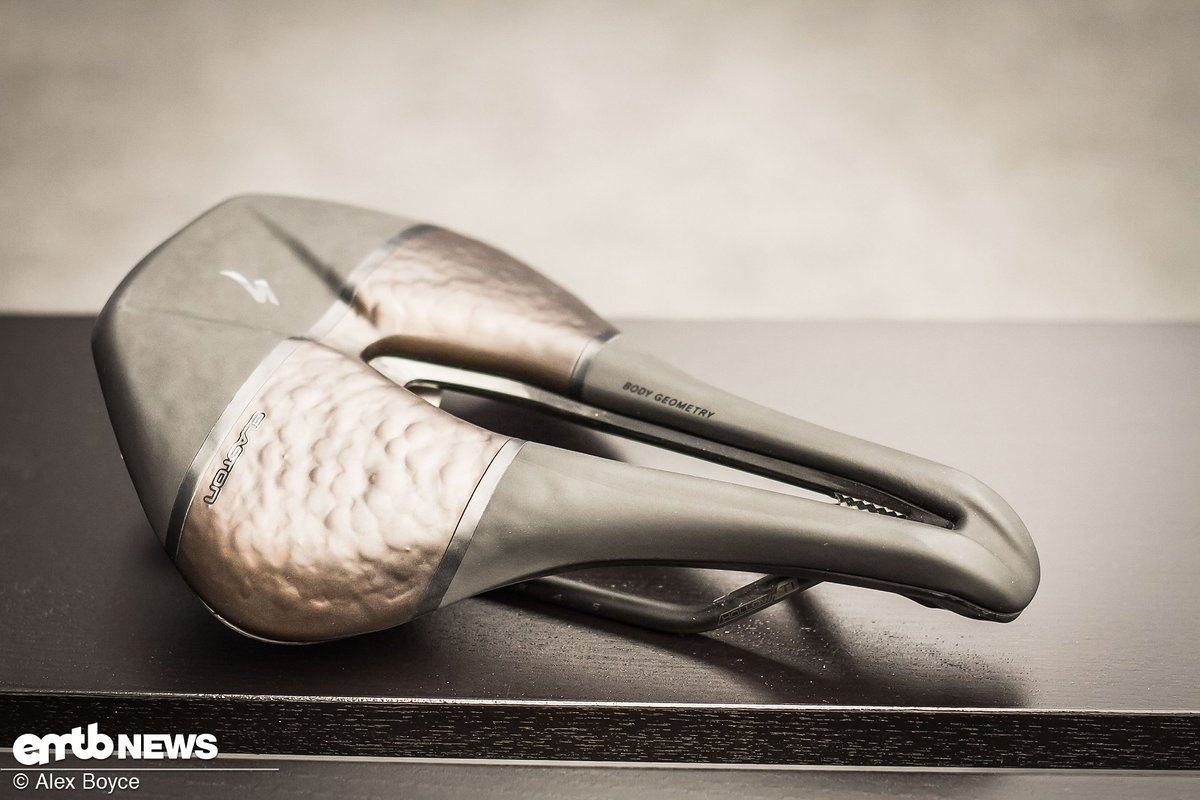 We look forward to trying this saddle setup, 155mm wide in a carbon chasis format with extra comfort areas on the seat surface area. We look forward to trying this saddle setup, 155mm wide in a carbon chasis format with extra comfort areas on the seat surface area.