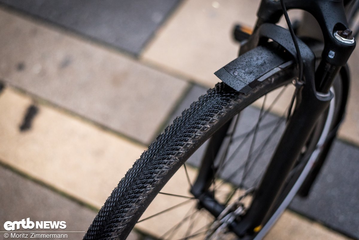 Die Specialized Trigger Sport-Reifen verfügen über reflektierende Karkassen Die Specialized Trigger Sport-Reifen verfügen über reflektierende Karkassen