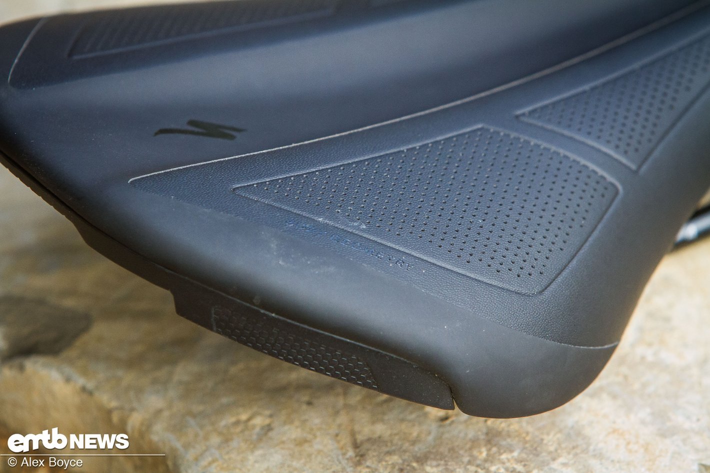 Test: Specialized Henge Expert – bequemer Allrounder – eMTB-News.de
