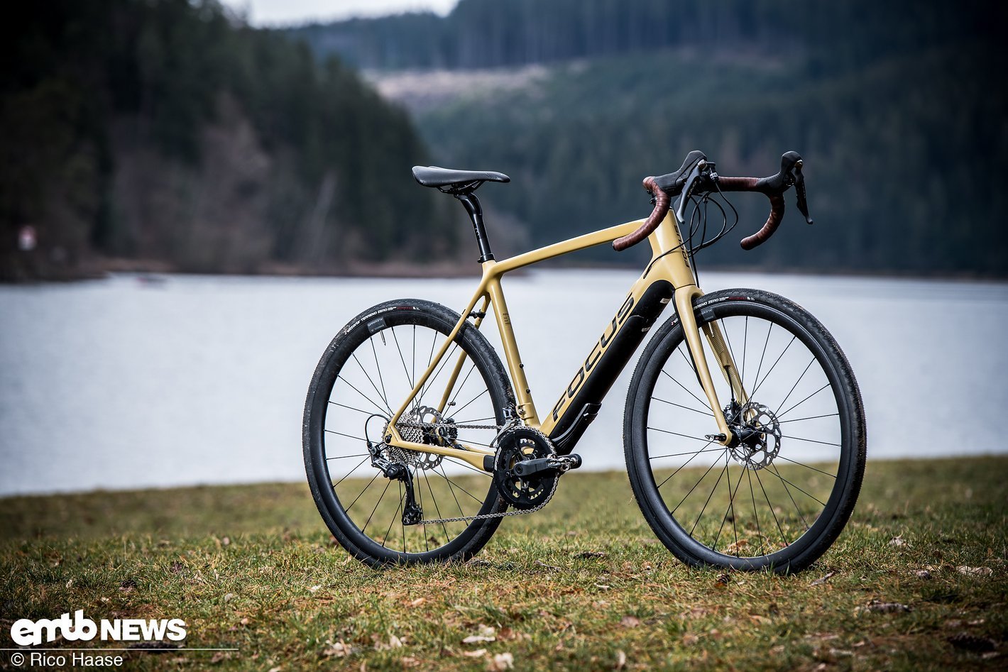 E-Gravelbike Test 2020: Drei Bikes, drei Motoren, viele Wege - Rennrad-News