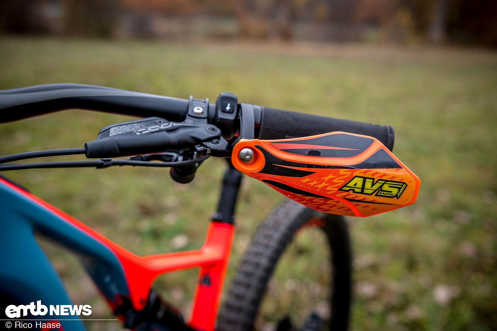 AVS Racing Handguards Besserer Schutz, cooler Style eMTBNews.de