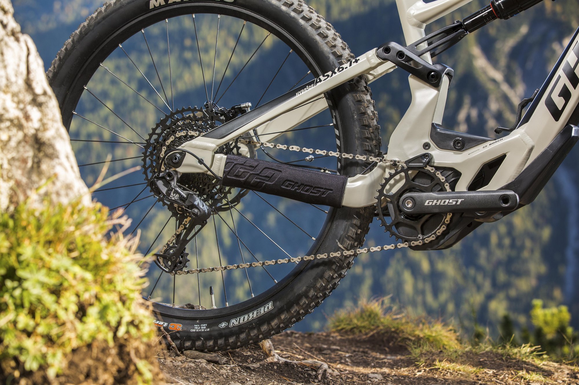 das fahrrad von max mit rockshox