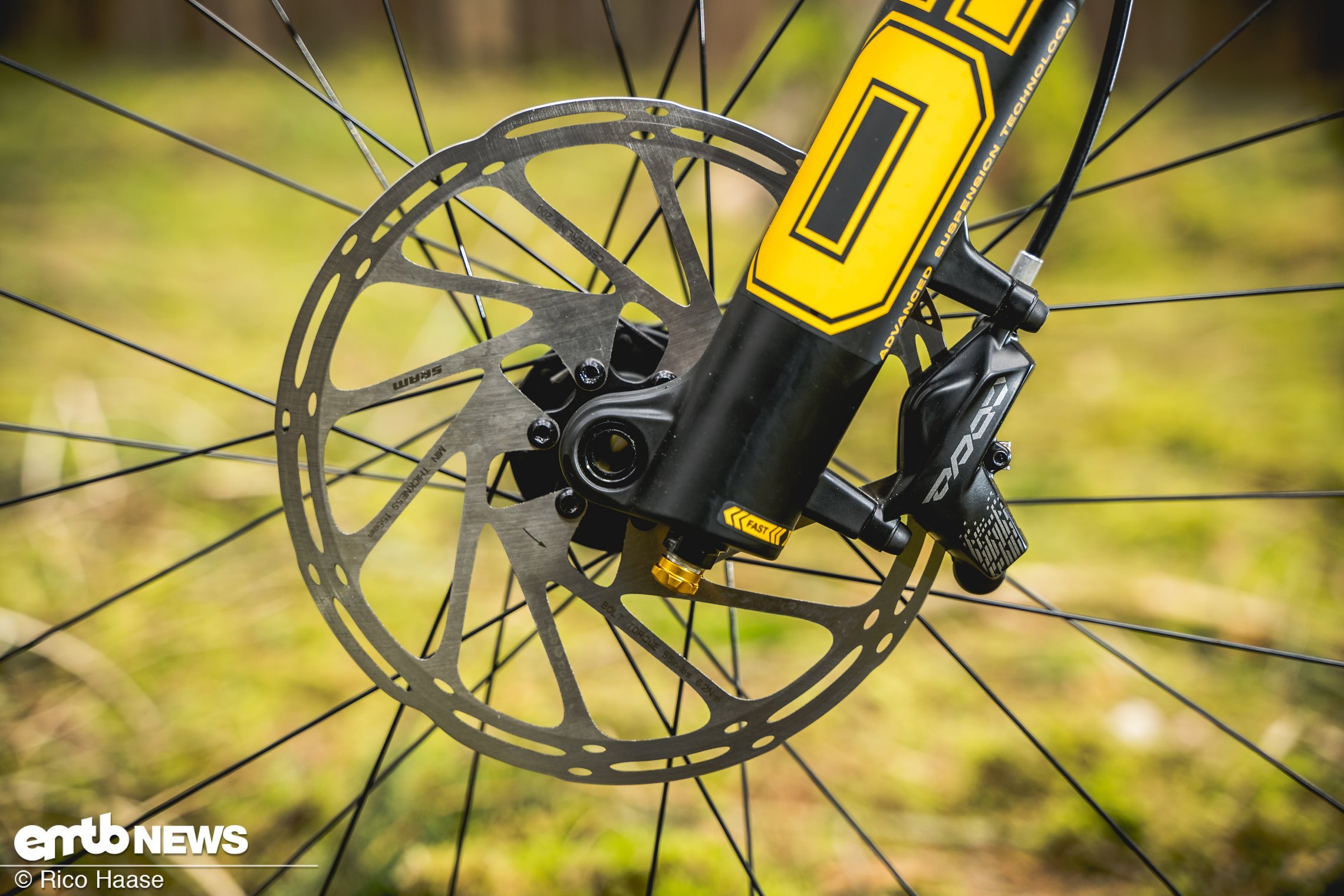 YT Decoy MX Uncaged 9 Bereit für die härtesten EnduroRiffs eMTBNews.de