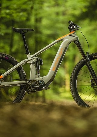 Simplon Rapcon PMAX Pinion – ein potentes E-MTB, mit einem cleanen Look.