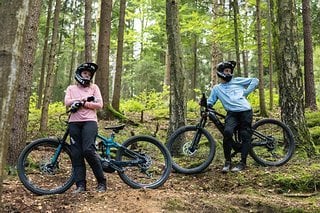 Kathi und Peter sind in geheimer Mission unterwegs. Heute gilt es richtig Spaß auf dem E-Bike zu haben!