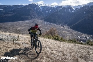 Geht es gemäßigt bergauf, spielt das eOne-Sixty gut mit.