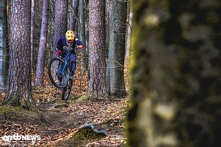 Wir konnten die neue SRAM X0 Eagle AXS-Schaltung bereits einige Wochen an einem Specialized Turbo Levo testen.