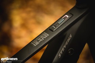 Im Oberrohr sitzt der LED-Controller.