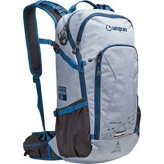 Der Amplifi E-Track-Rucksack fasst 23 Liter und hat ein gepolstertes Akkufach.