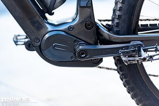 Erstmals setzt Mahle auf einen eigenen Mittelmotor, der dem Hersteller den Mountainbike-Bereich eröffnen soll