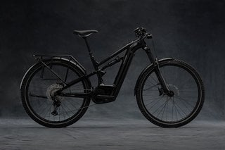 Mit dem Cannondale Moterra Neo EQ hat der Hersteller ein E-SUV im Portfolio, das im urbanen Bereich und auf Trails punkten kann.