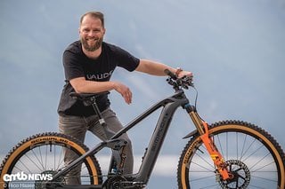 Chris Molter präsentiert uns stolz sein ganz persönliches Simplon Rapcon PMAX.